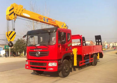 China Dongfeng 4x2 camión de la grúa de 4 toneladas, camión de 2 árboles montó la grúa telescópica proveedor