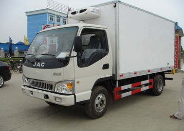 China 4x2 3 toneladas del congelador de camión de la caja, camión de reparto refrigerado con rey termo Unit proveedor