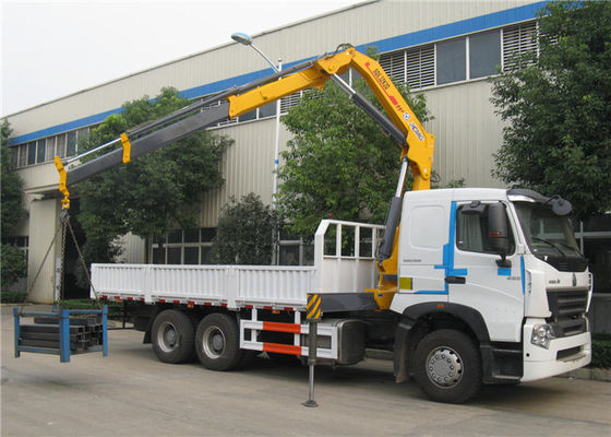 comprar El camión de Sinotruk HOWO A7 6x4 montó la grúa 25 toneladas de grúa recta montada cargo del brazo Fabricación en línea