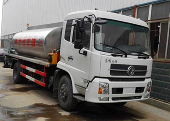 comprar Dongfeng 4X2 8 ~ camión del remiendo del asfalto de 10 toneladas con la bomba ISO 14001 del asfalto aprobada Fabricación en línea